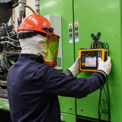 Fluke 190-202-III осциллограф-мультиметр цифровой двухканальный 200 МГц